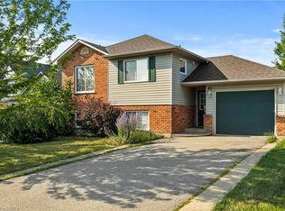 63 Autumn Cir, West Lincoln, ON