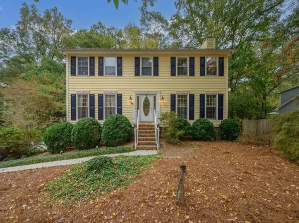 2564 Royal Ct, Pelham, AL 35124