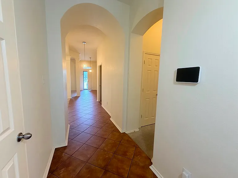 5601 Piedra Dr — Photo 9