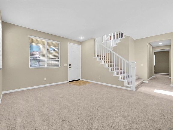 5th image of 1781 Steinbeck Ave