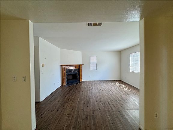 5th image of 3822 1/2 Grace Ave #3822