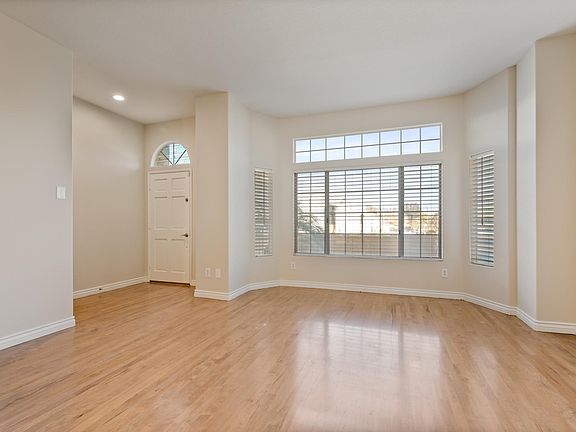 3rd image of 2825 Plaza Del Amo Unit 114