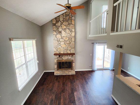 5th image of 2635 Fox Valley Pl
