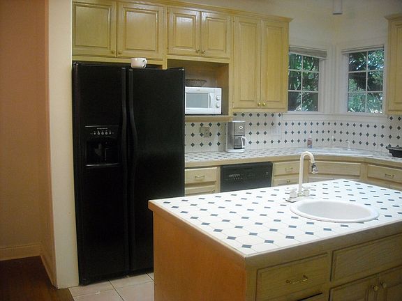 Lovely Modern Kitchen