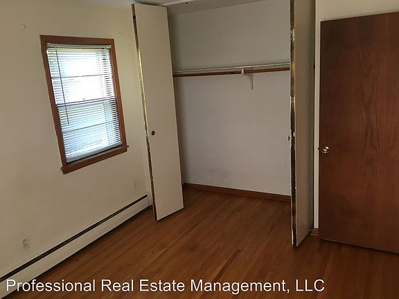 4th image of 417 Grand Ave APT 4