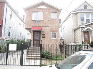916 Cranford Ave, Bronx, NY 10466