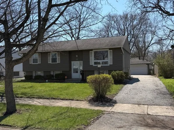 450 E Mulberry Ct, Glenwood, IL 60425