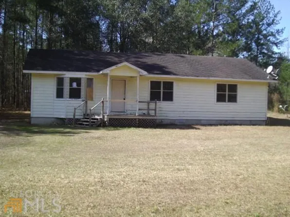 3947 Eldora Rd, Ellabell, GA 31308