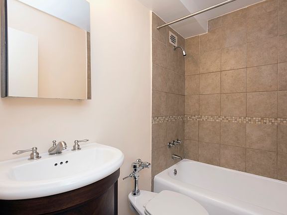 4th image of 240 E 35th St APT 2G