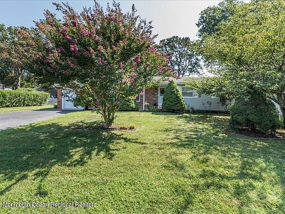4th image of 1151 Lewison Dr