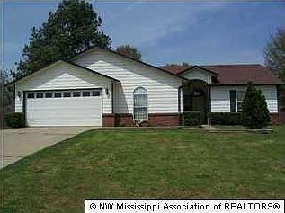1st image of 3890 Woodland Dr