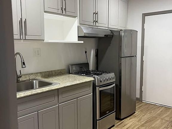 2nd image of 2905 30th St #14-A