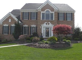 4004 Duckhorn Dr, Coraopolis, PA