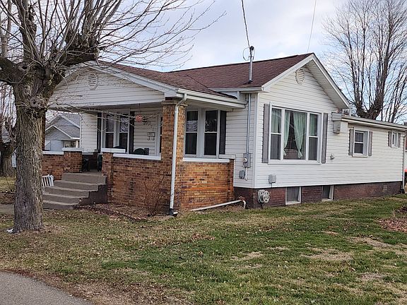 3rd image of 206 Portland St