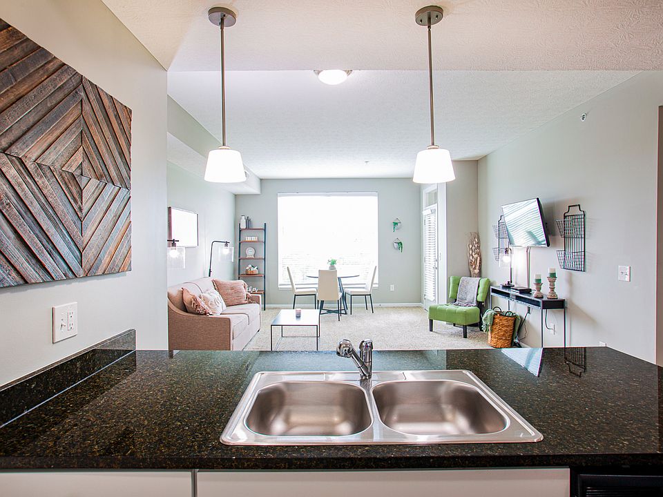 Two Bedroom Garden Kitchen/Living Room Views