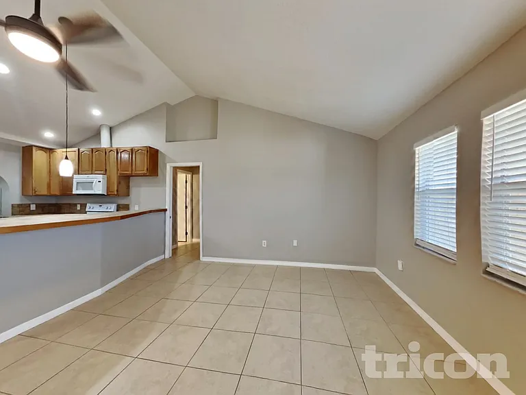 23120 Donalda Ave — Photo 2
