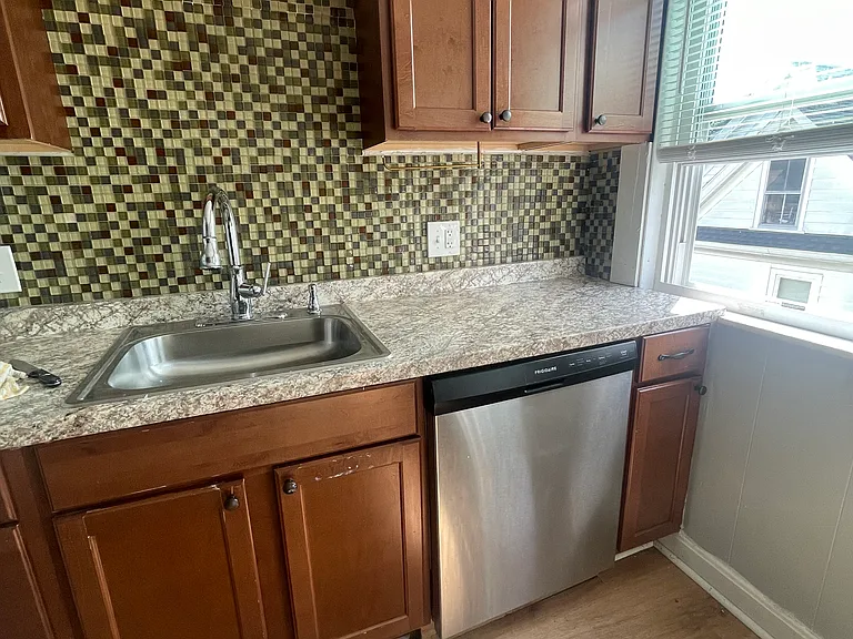 15 Hoyle St #3 — Photo 9