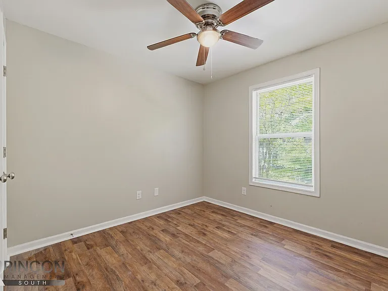 2125 Aberdeen Ave — Photo 7