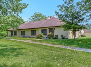 5231 Paddock Ln, Lewiston, NY 14092