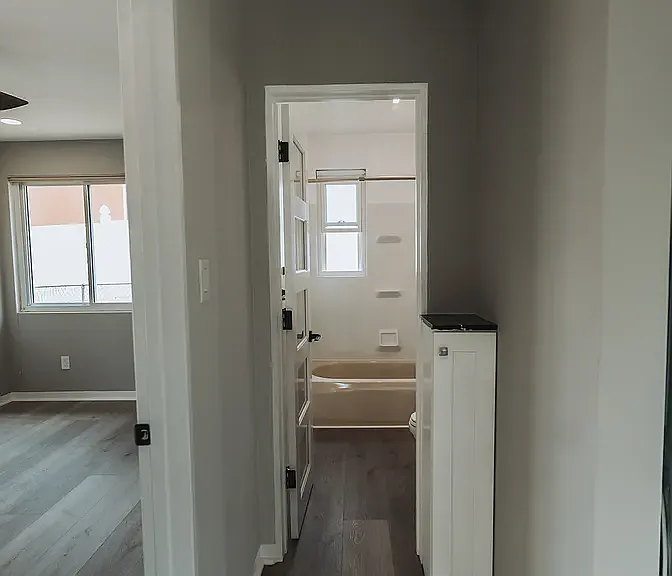 6658 Comstock Ct — Photo 5