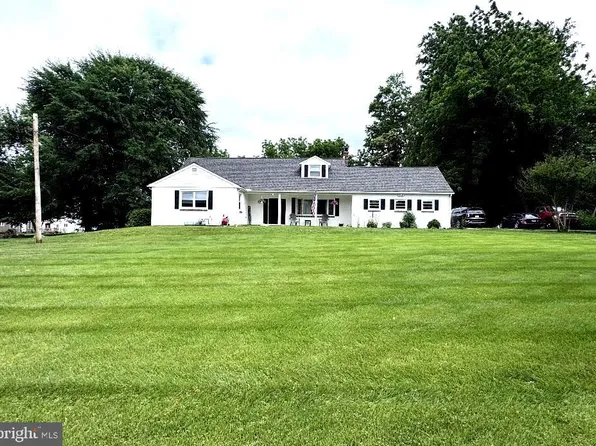 251 W Locust St, Oxford, PA 19363