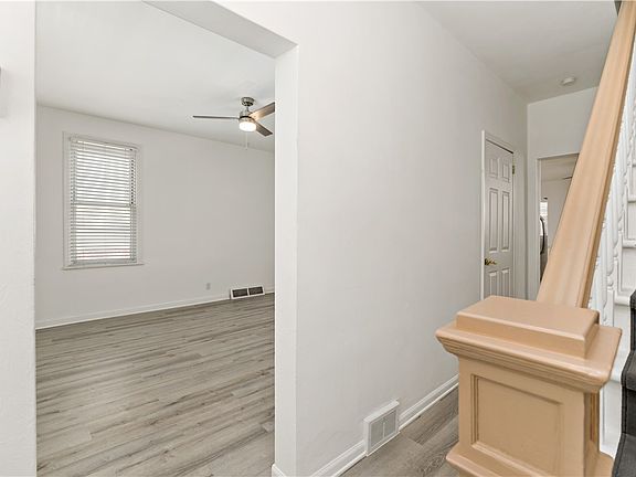 4th image of 411 Bierer St