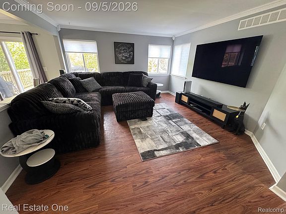 3rd image of 3659 Sugarbush Dr
