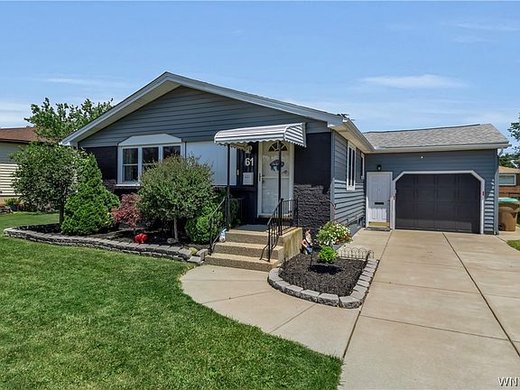 2nd image of 61 Bay Ln