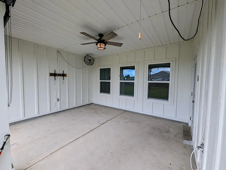 2379 Cloudberry Dr — Photo 24