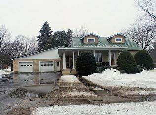 140 Park St, Malone, NY 12953