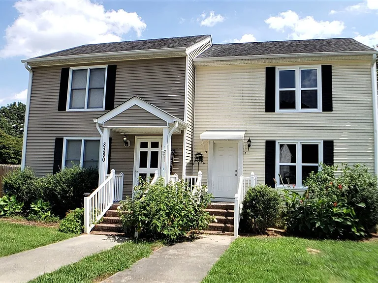 8378-8380 McGuire Dr — Photo 1