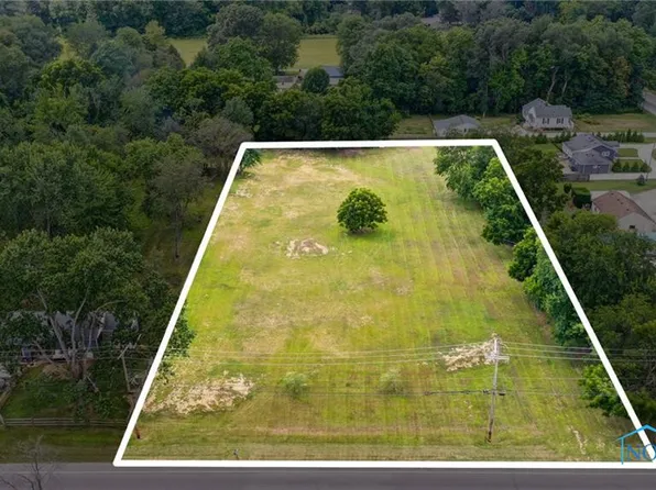 2051 N Centennial Rd, Toledo, OH 43617