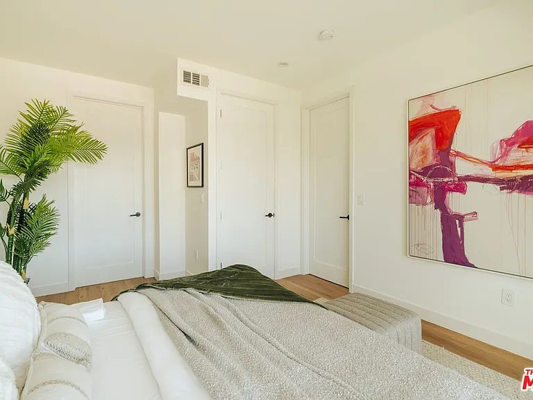 1343 S Ogden Dr #1/2 — Photo 20