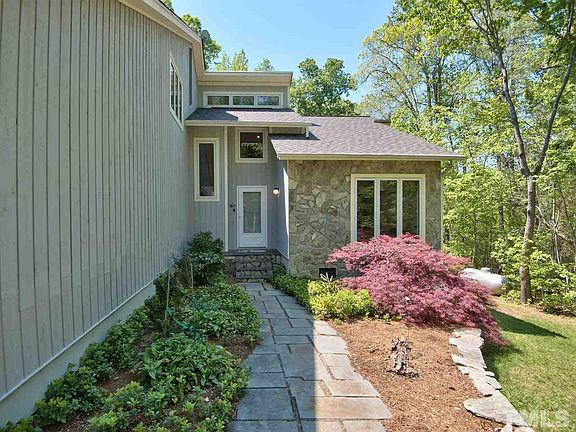 3rd image of 7019 Calais Dr