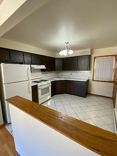 1st image of 3810 N Harlem Ave #3