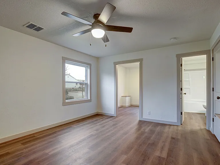 745 S Jefferson Ave #1 — Photo 6