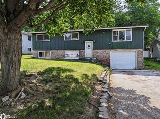 508 1st St N, Dakota City, IA 50529