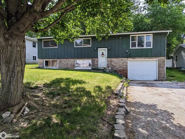 508 1st St N, Dakota City, IA 50529