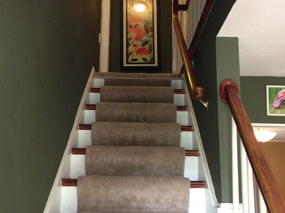 3rd image of 820 Moffat Ln