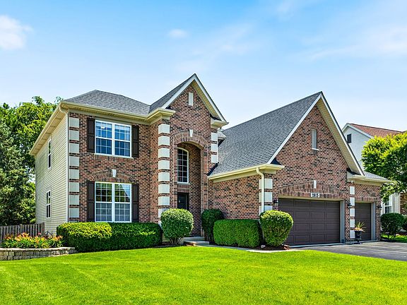 2nd image of 2815 Forest Creek Ln