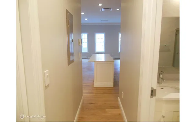 Rented by Douglas Elliman | media 38