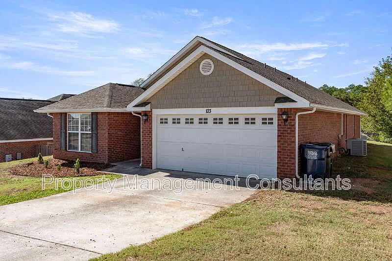 103 Acacia Trail Dr