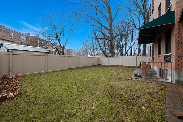 Rented by Douglas Elliman | media 11