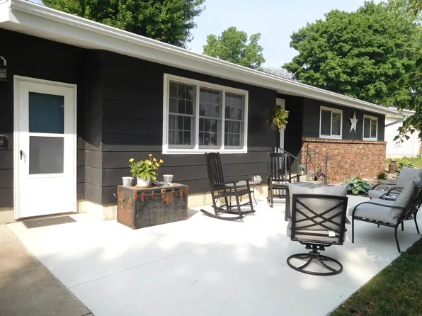 219 W Merrill St, Lime Springs, IA 52155