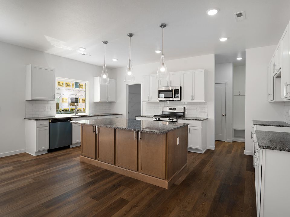 3924 E Appledore Court, Brookline, MO 65619 | Zillow