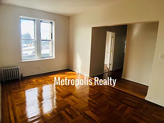 Rented by Metropolis International Realty Inc.