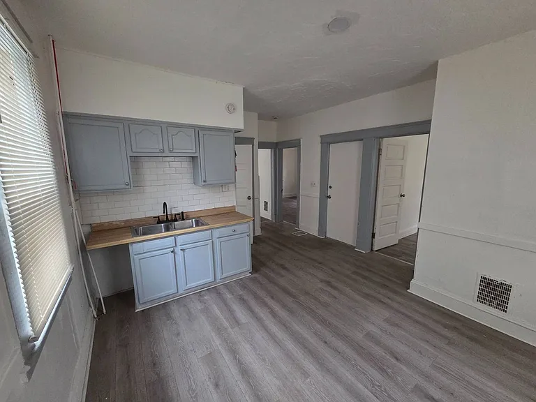 15322 Yorick Ave — Photo 15