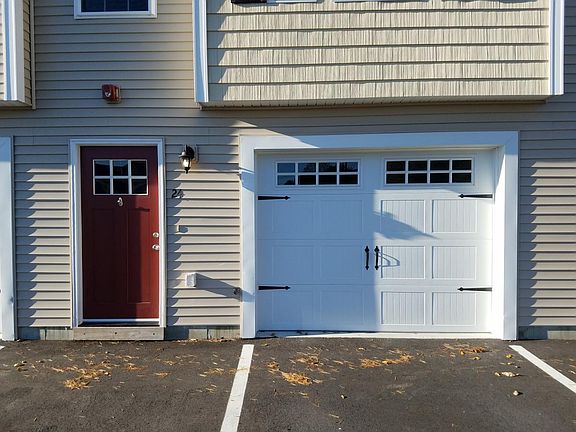 3rd image of 24 Sheffield Dr