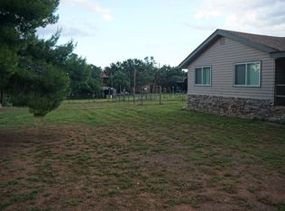 302 N Mountain View Rd, Star Valley, AZ 85541