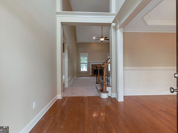 4th image of 332 Baymist Dr